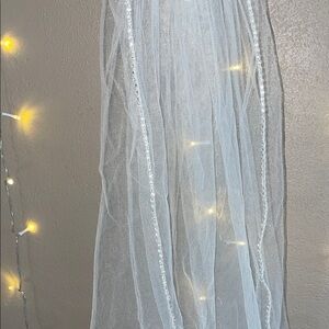 🩷Elegant Sheer White Veil